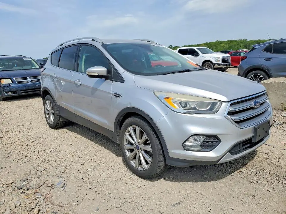 2017 FORD ESCAPE TITANIUM  