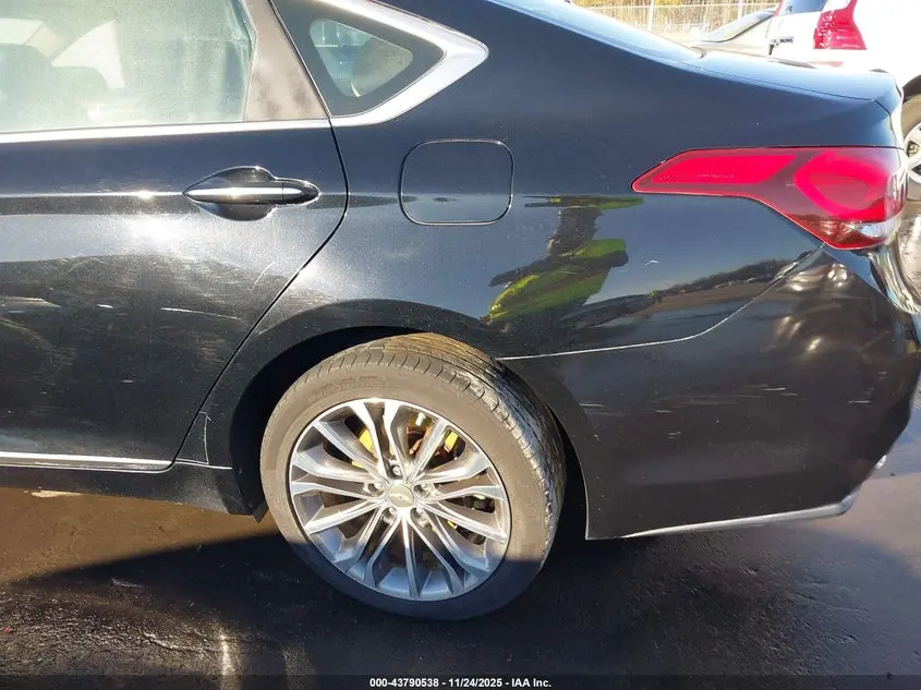 2015 HYUNDAI GENESIS 3.8