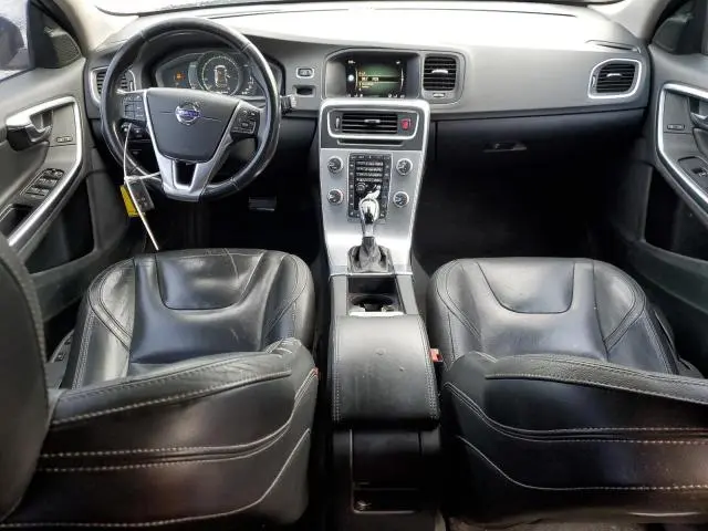 2018 VOLVO V60 T5 DYNAMIC  