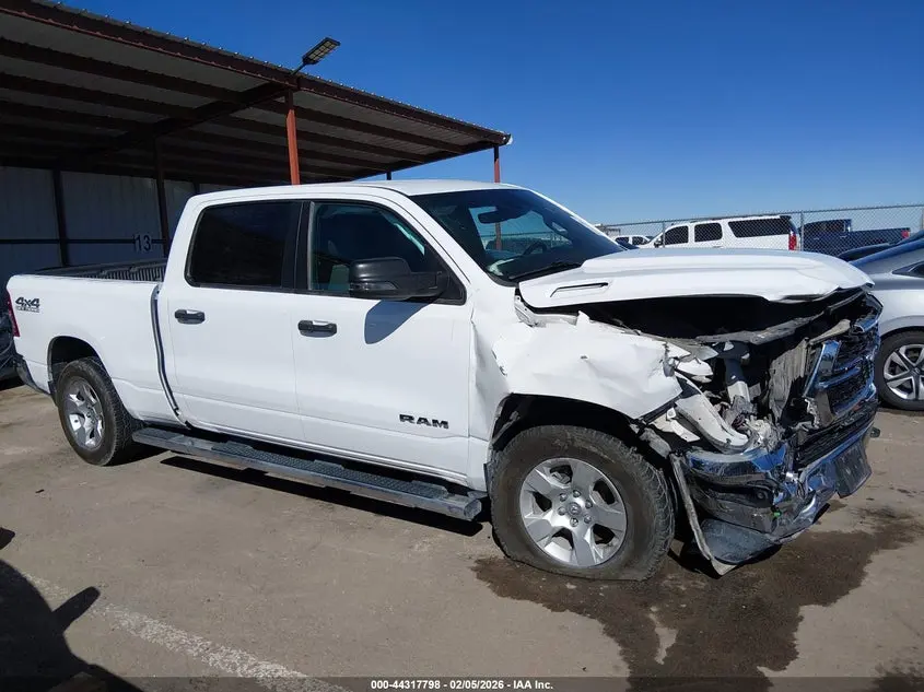 2023 RAM 1500 BIG HORN  4X4 6'4 BOX