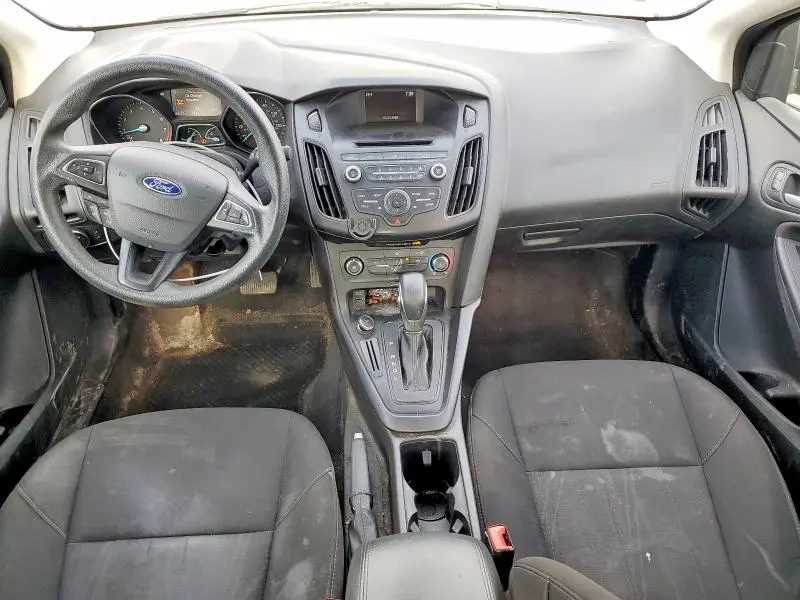 2017 FORD FOCUS SE  