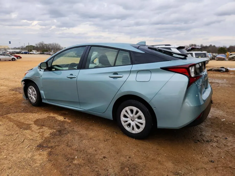 2022 TOYOTA PRIUS LE  