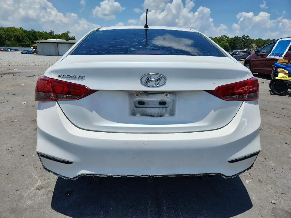 2018 HYUNDAI ACCENT SE  