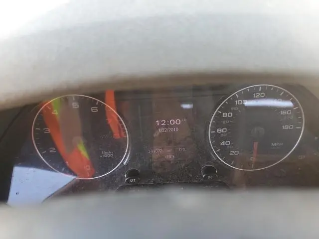 2011 AUDI Q5 PREMIUM PLUS  