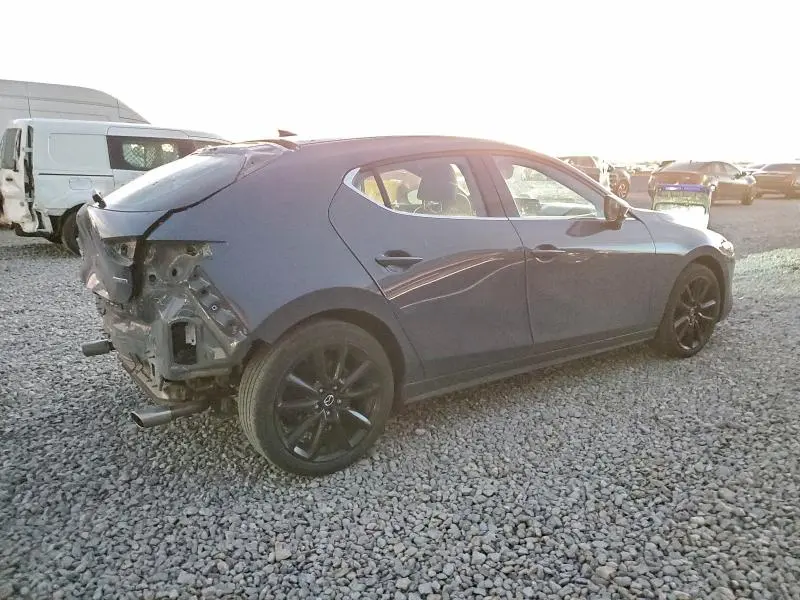 2022 MAZDA 3 PREMIUM  