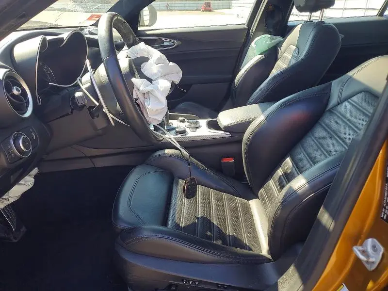 2023 ALFA ROMEO GIULIA TI  