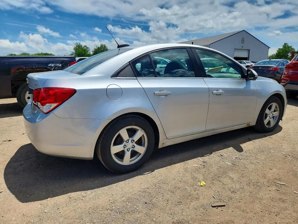 2015 CHEVROLET CRUZE LT  