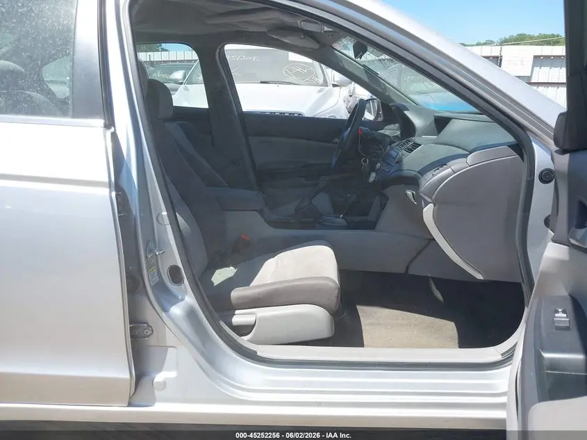 2010 HONDA ACCORD 2.4 LX