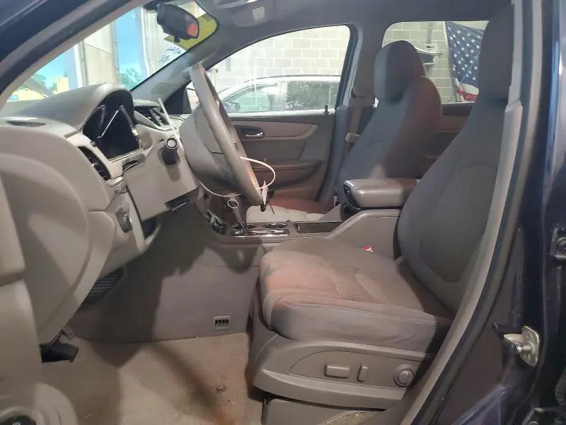 2015 CHEVROLET TRAVERSE LS  