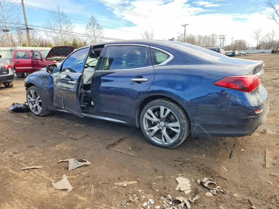 2019 INFINITI Q70L 3.7 LUXE  