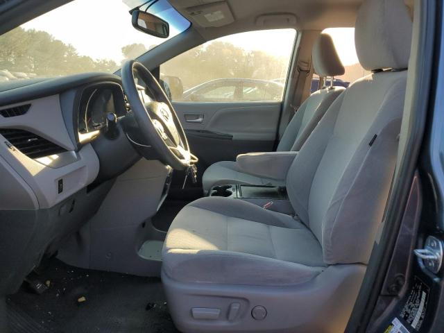 2017 TOYOTA SIENNA LE