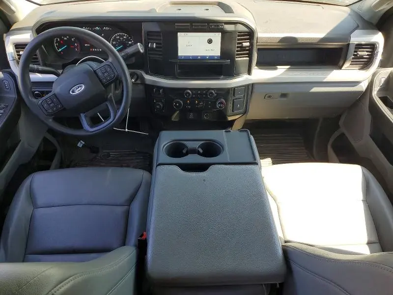 2023 FORD F250 SD XL 4WD 6.8L V8 CREW CAB