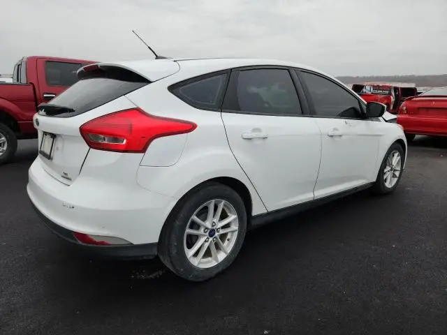 2015 FORD FOCUS SE  
