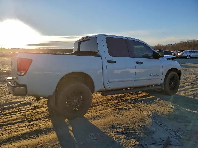 2014 NISSAN TITAN S  