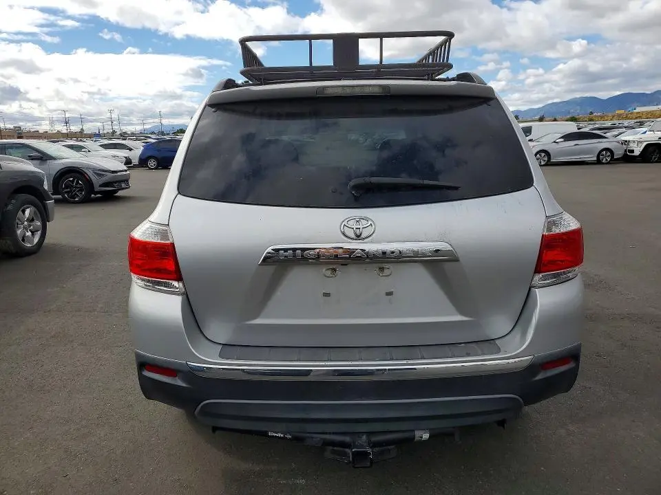 2011 TOYOTA HIGHLANDER BASE  