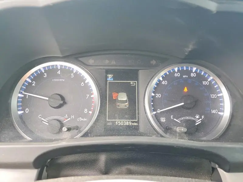 2017 TOYOTA HIGHLANDER LE  