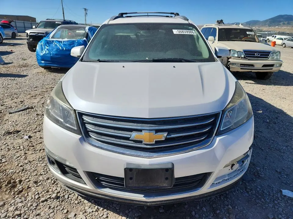 2016 CHEVROLET TRAVERSE LT  
