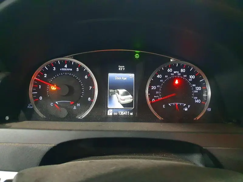 2016 TOYOTA CAMRY LE  