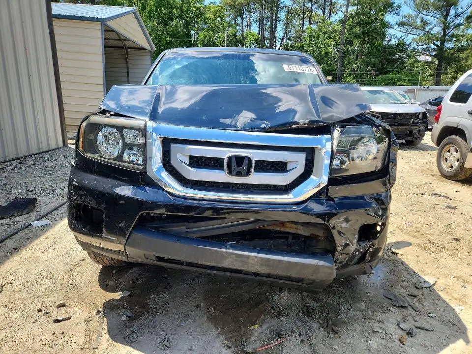 2011 HONDA PILOT LX  