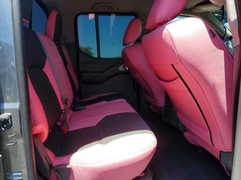 2019 NISSAN FRONTIER SV  