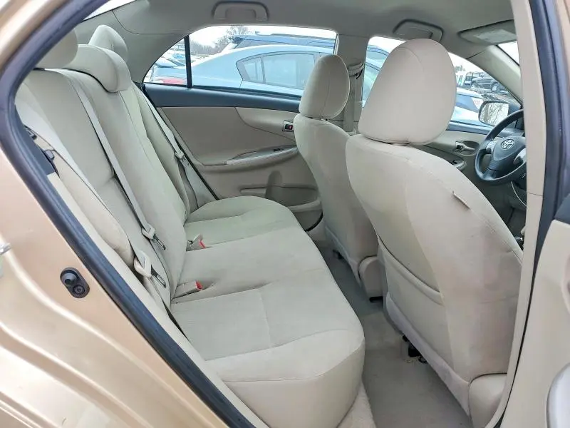 2012 TOYOTA COROLLA LE  