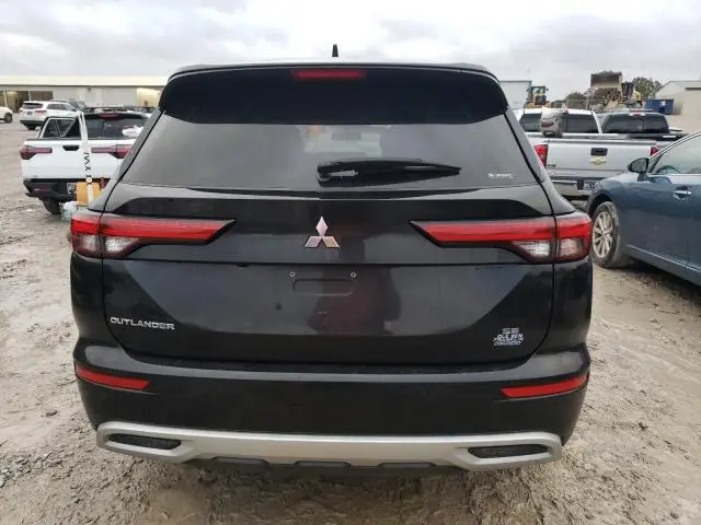 2024 MITSUBISHI OUTLANDER SE  