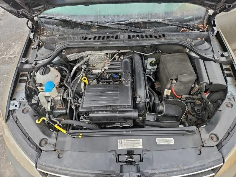 2017 VOLKSWAGEN JETTA SE  