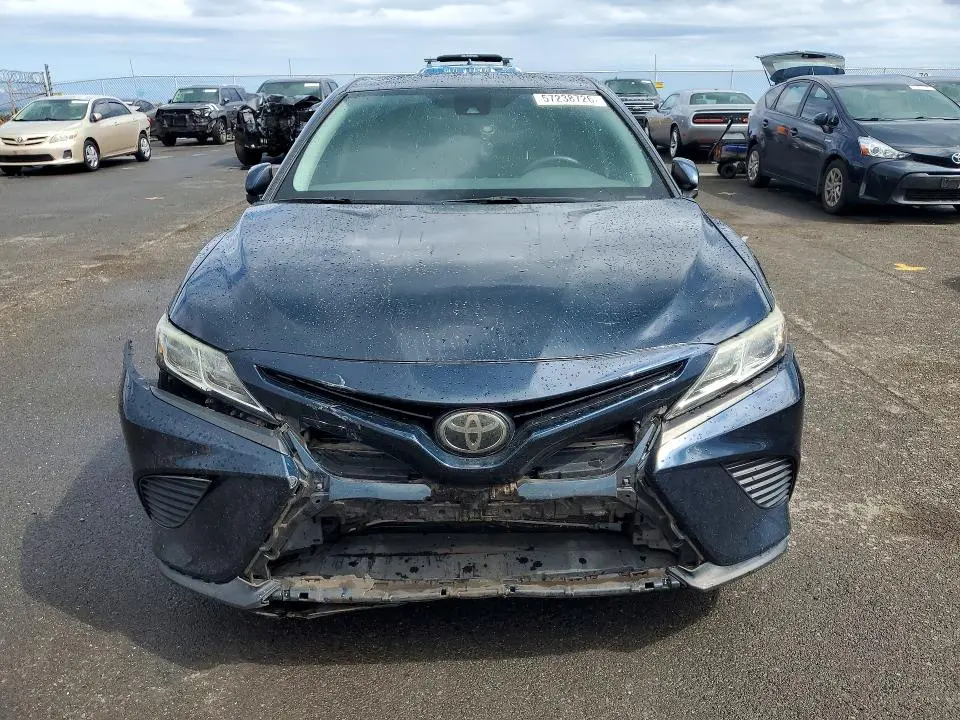 2019 TOYOTA CAMRY SE  