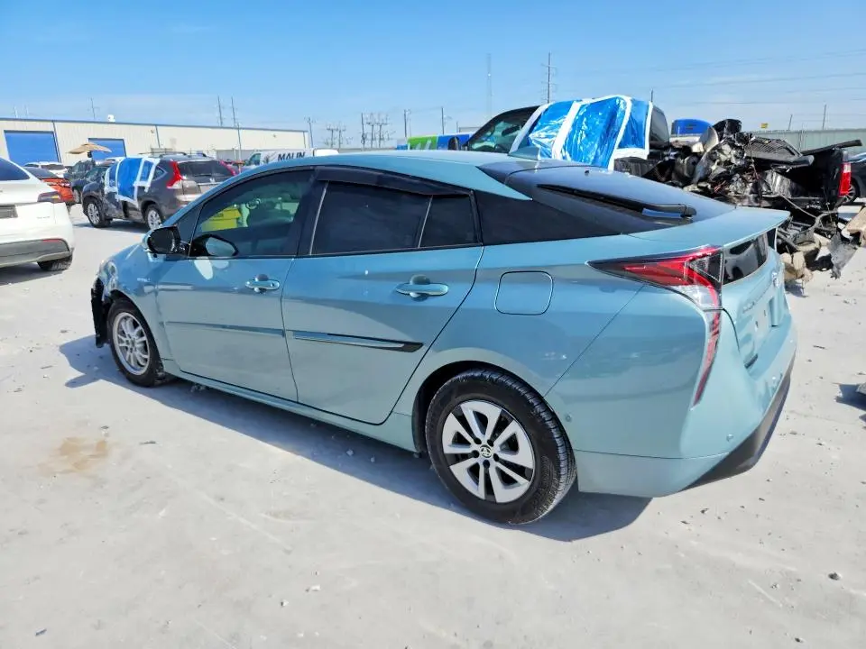 2017 TOYOTA PRIUS   