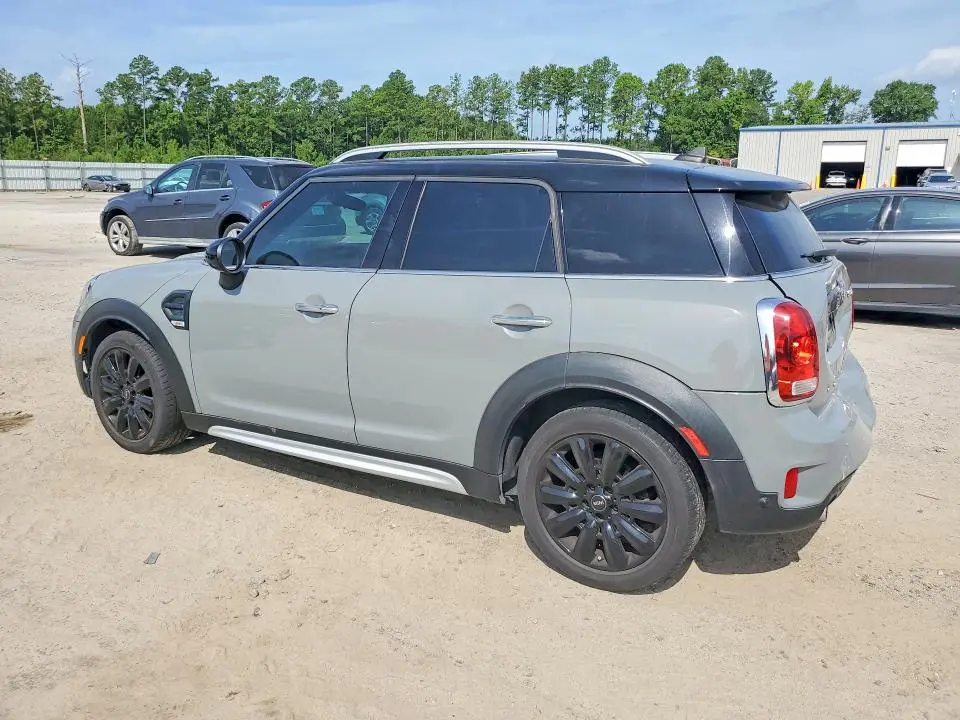 2017 MINI COOPER   
