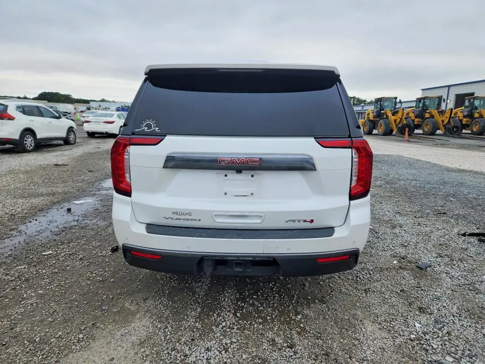 2023 GMC YUKON XL K1500 AT4  