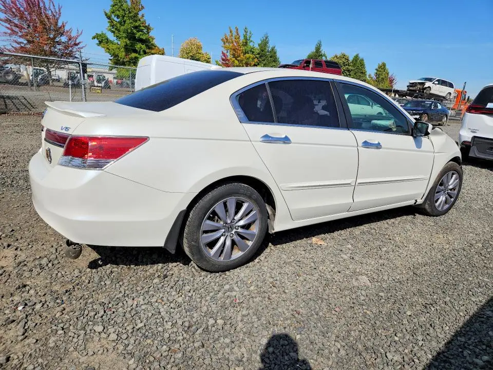 2011 HONDA ACCORD EXL  