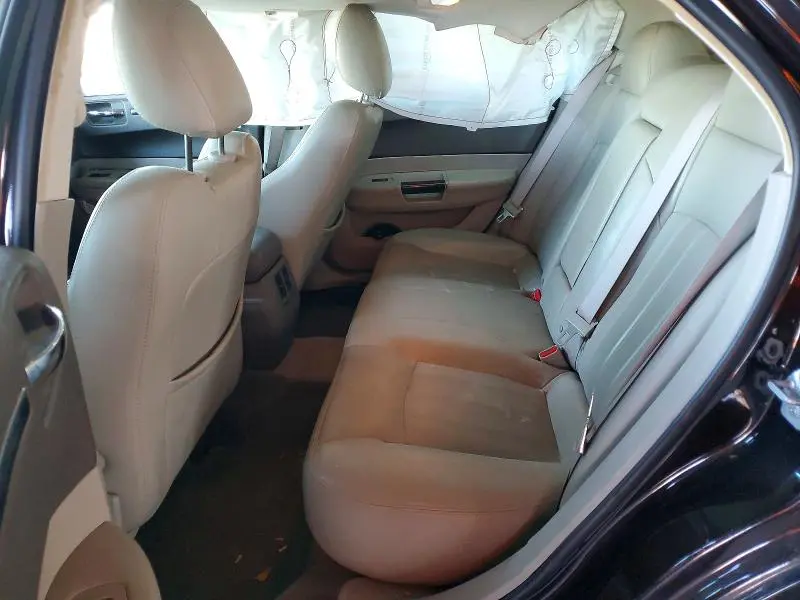 2010 CHRYSLER 300C   