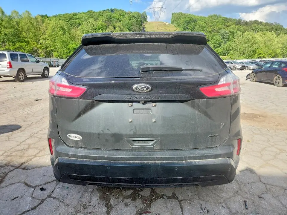 2024 FORD EDGE SE  