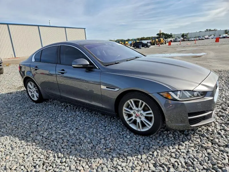 2017 JAGUAR XE PREMIUM  