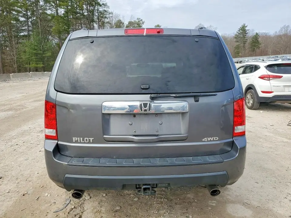 2011 HONDA PILOT EXLN  
