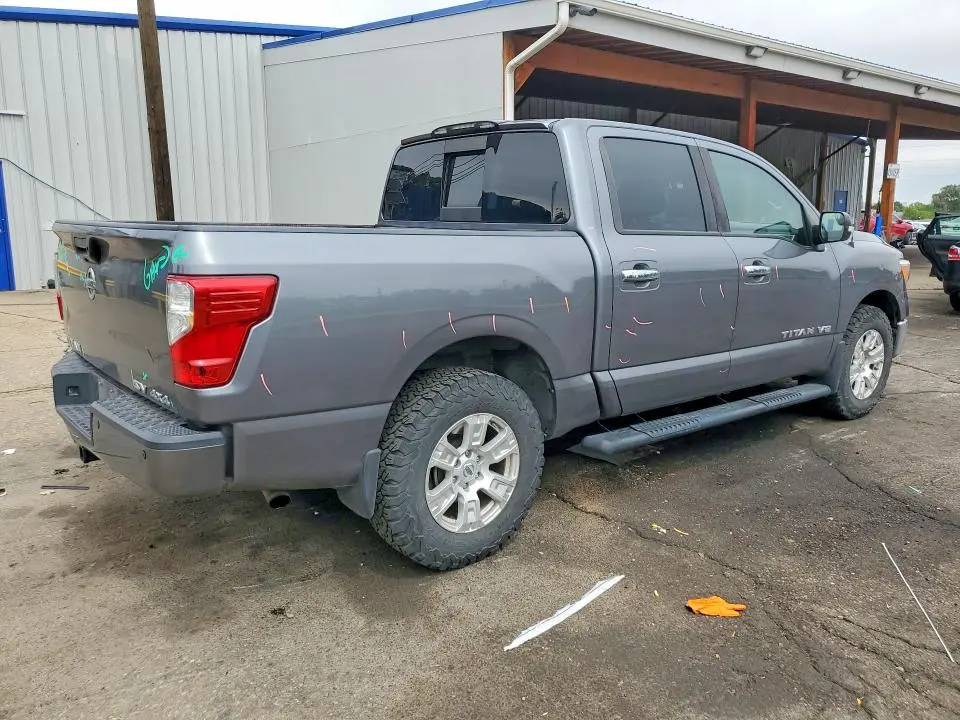 2018 NISSAN TITAN SV  