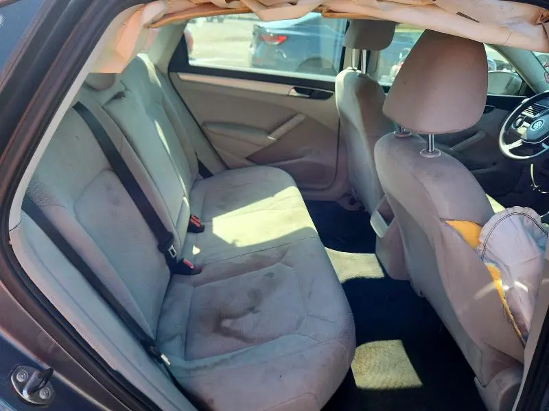 2016 VOLKSWAGEN PASSAT S  