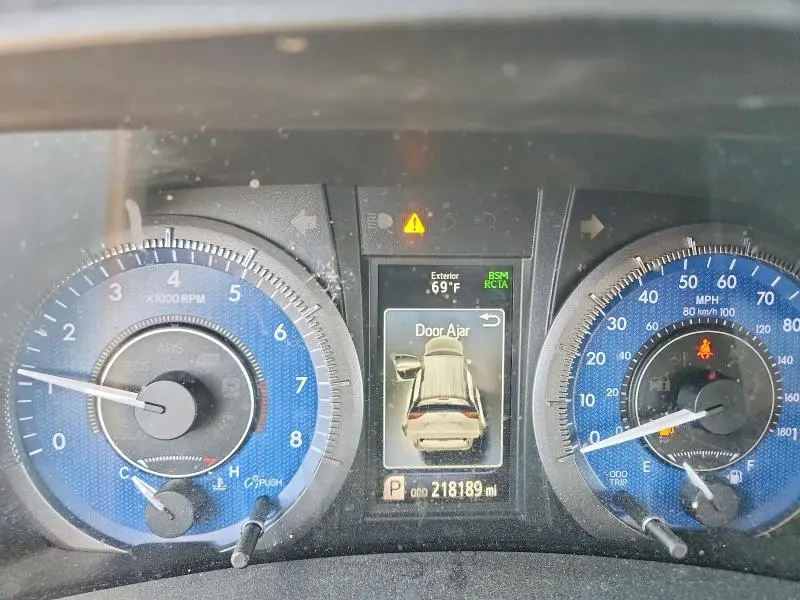 2018 TOYOTA SIENNA XLE PREMIUM 7-PASSENGER  