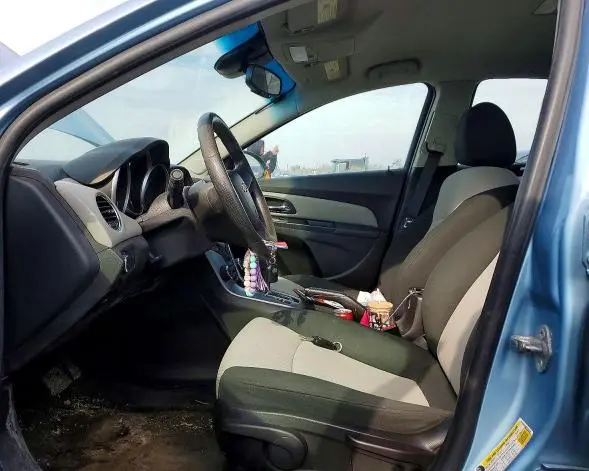 2011 CHEVROLET CRUZE   