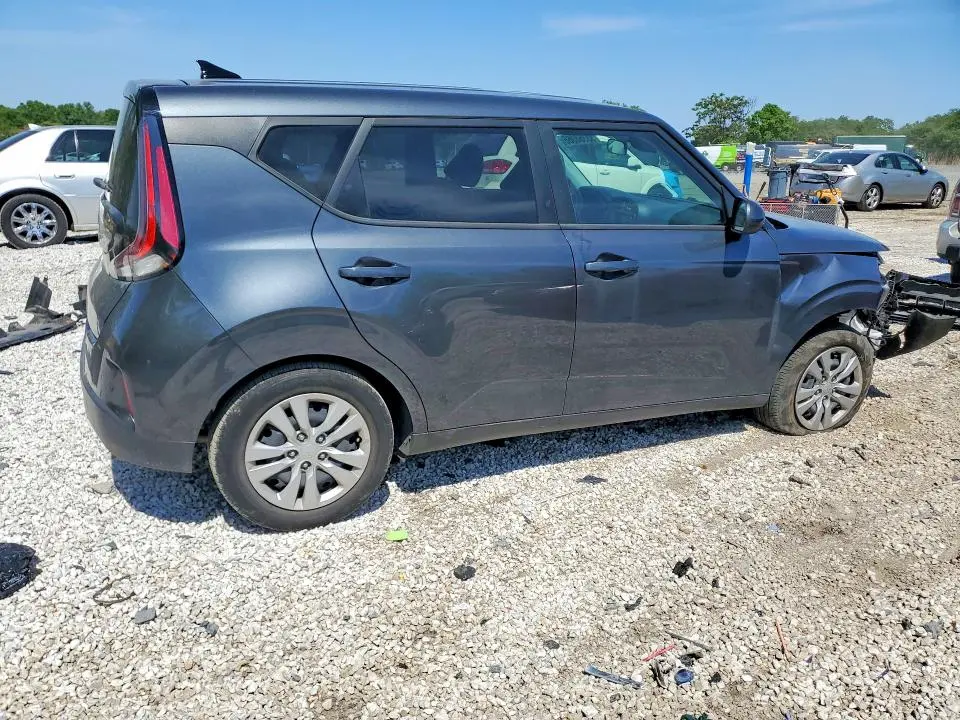 2023 KIA SOUL LX  