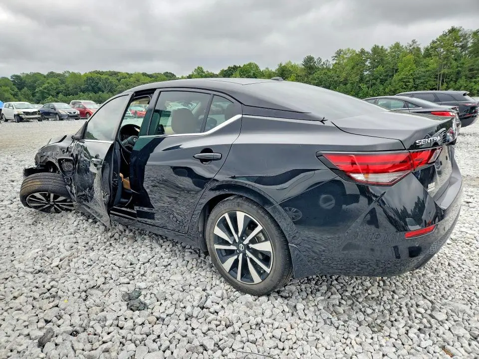 2022 NISSAN SENTRA SV  