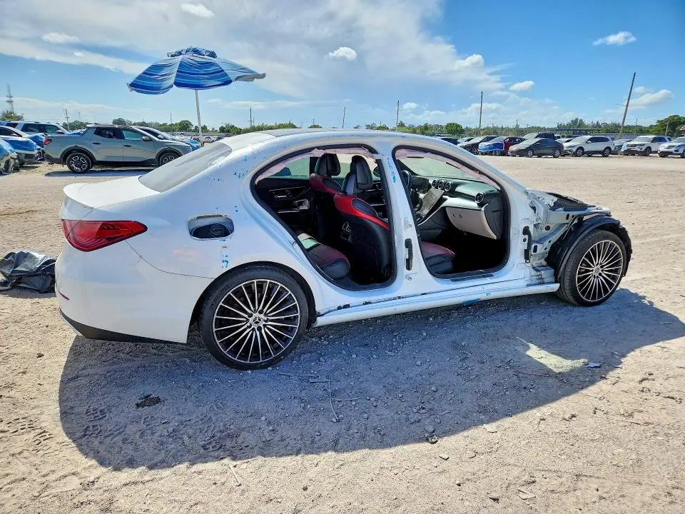 2024 MERCEDES-BENZ C 300  