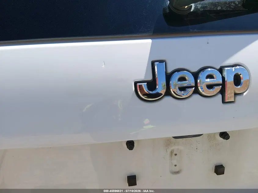 2019 JEEP CHEROKEE LATITUDE 4X4