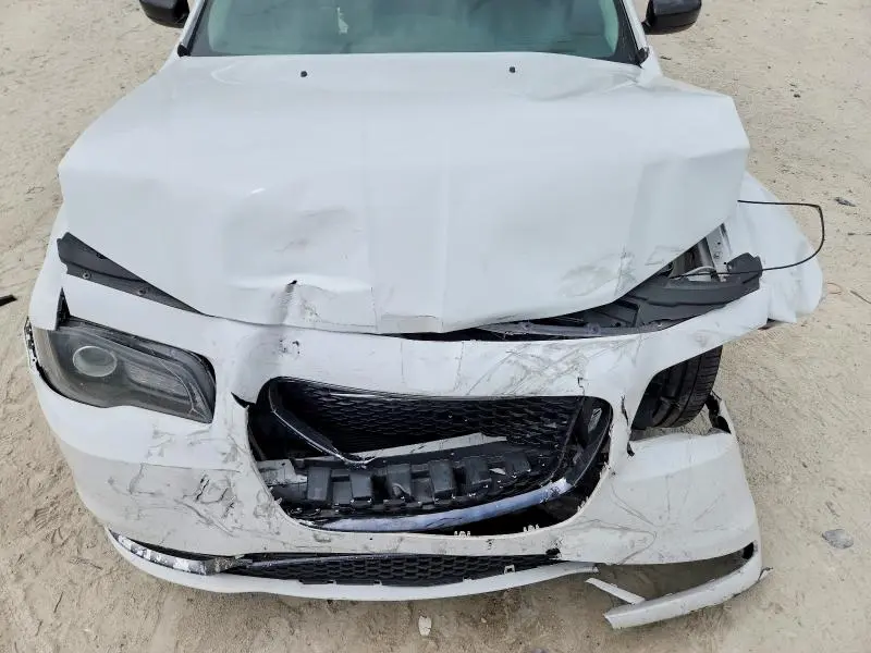 2018 CHRYSLER 300 TOURING  