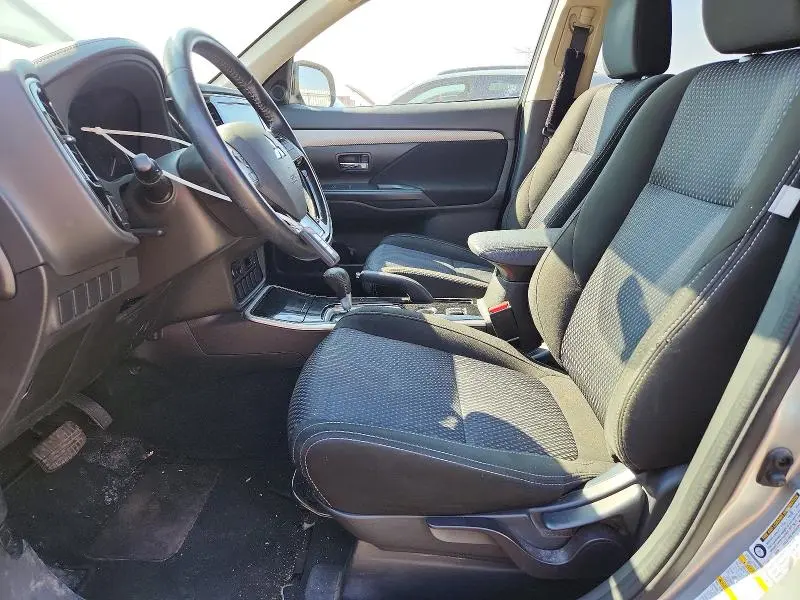 2018 MITSUBISHI OUTLANDER SE  