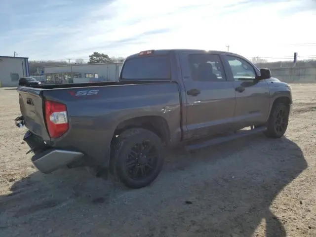2019 TOYOTA TUNDRA CREWMAX SR5  