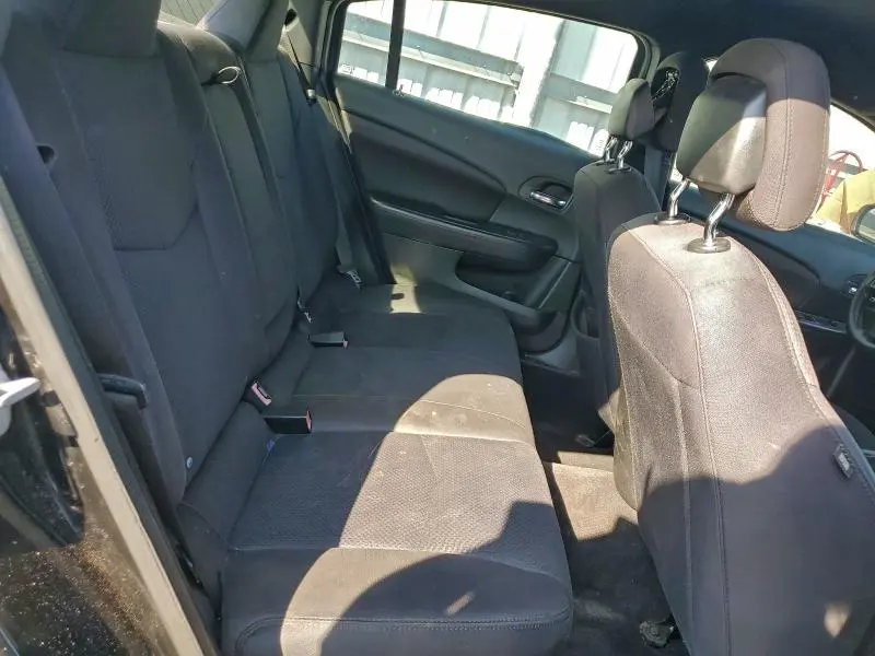 2014 CHRYSLER 200 LX  