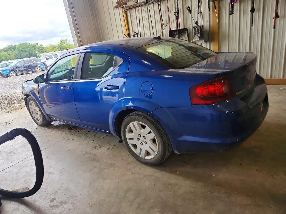 2013 DODGE AVENGER SE  