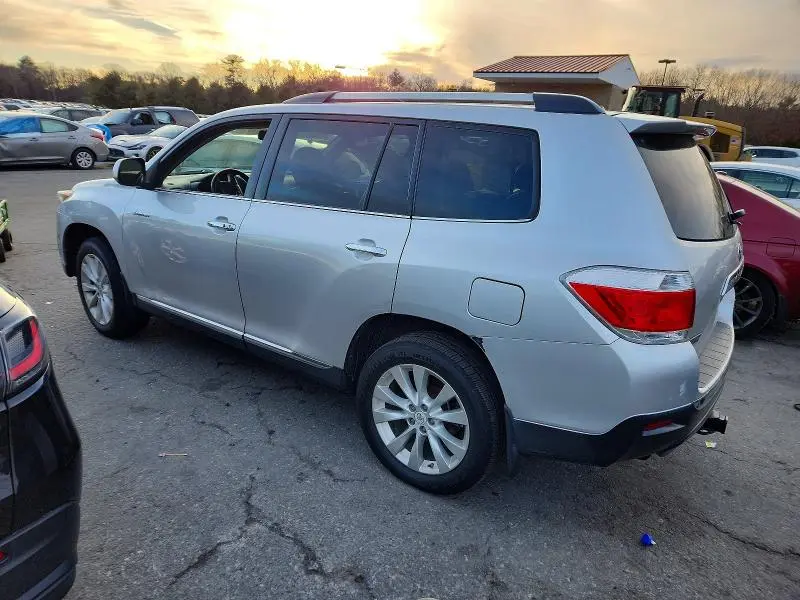 2013 TOYOTA HIGHLANDER LIMITED  